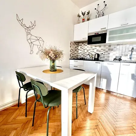 Bright And Central Suite With A Balcony Brünn Exterior foto