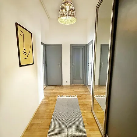 Bright And Central Suite With A Balcony Brünn Exterior foto