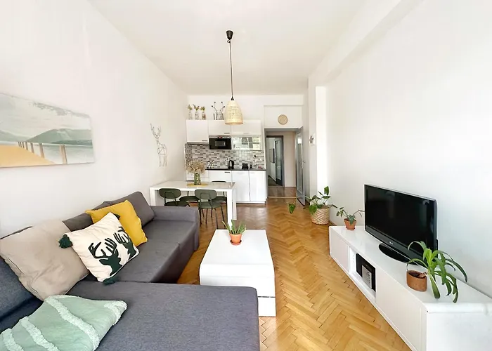 Bright And Central Suite With A Balcony